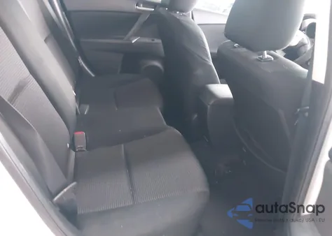 2013 Mazda Mazda3 I Sv z USA, uszkodzony, nr VIN JM1BL1TF3D1813659